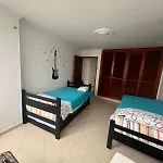 Apartamento Tropical con Vista Panorámica al Mar